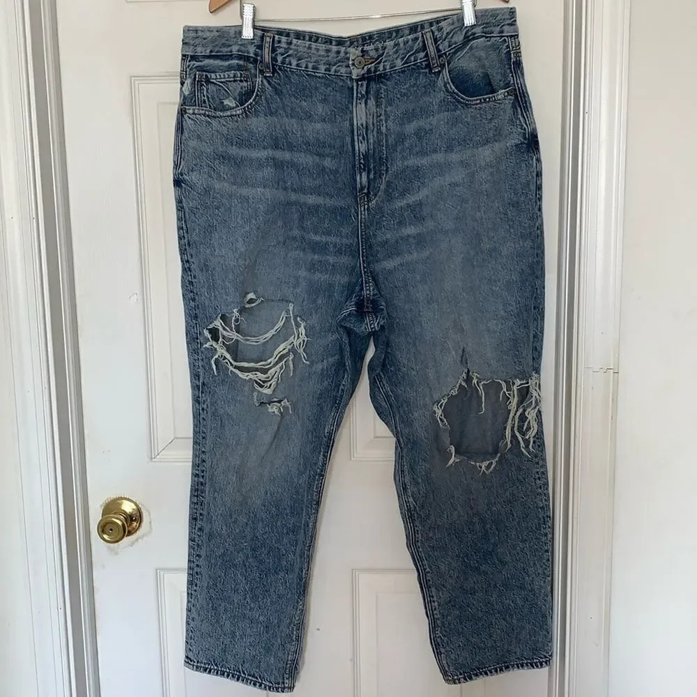 American Eagle Curvy Blue Mom Jeans Size 20